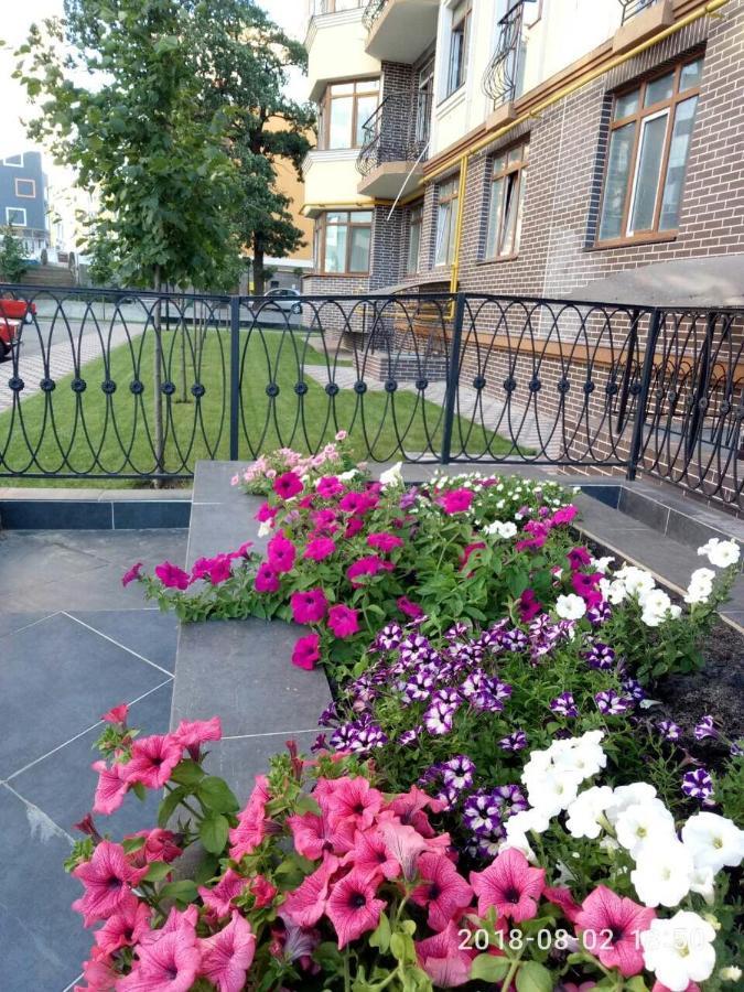 Apartment Studio New York 45 이르핀 외부 사진
